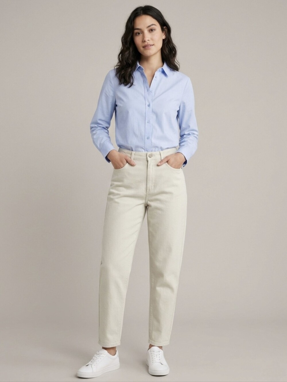Liz Claiborne Lizwear Petite, cream straight legs Jeans, size 10